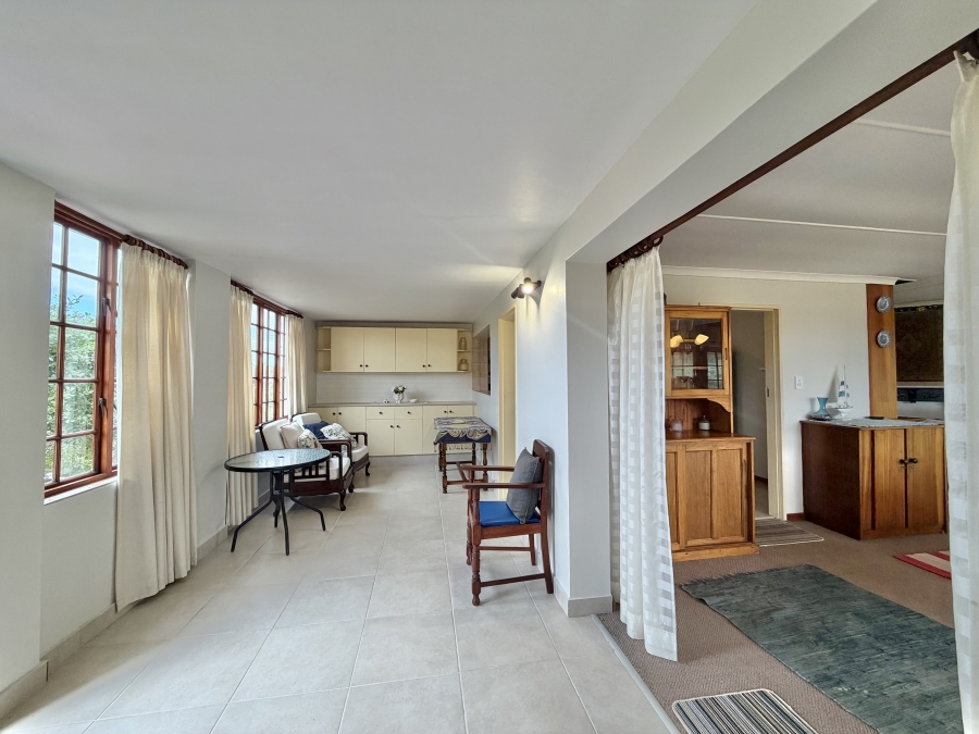 4 Bedroom Property for Sale in Paradise Beach Eastern Cape
